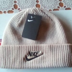 Nike beige beanie